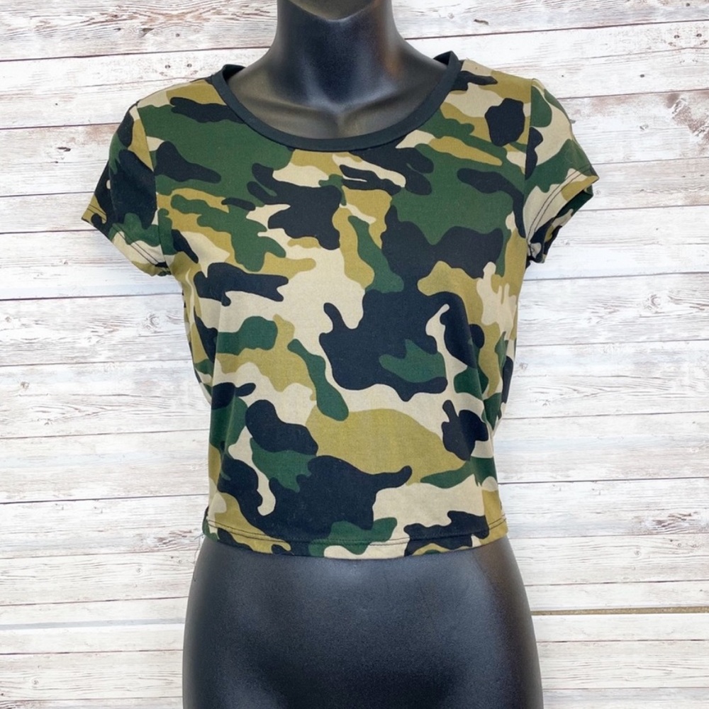 Fashion Nova Army Camo Super Soft Stretchy Crop Top Short Sleeve Tee